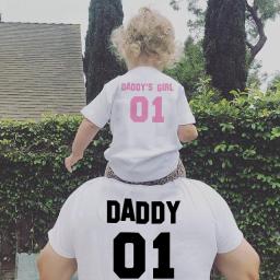 1pcs Father Baby Shirts Daddy 01 Daddy's Girl 01 TShirts Dad and Daughter Match T Shirt Summer Short Sleeve Family Look