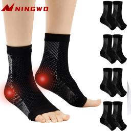 1Pair Plantar Fasciitis Socks for Women & Men Compression Foot Sleeve with Arch and Ankle Support Heel Pain Relief