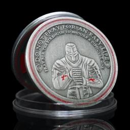 Knight Templar Challenge Coin Do Not Pray For An Easy Life Christ Armored Soldier Crusaders Metal Commemorative Coin Collection